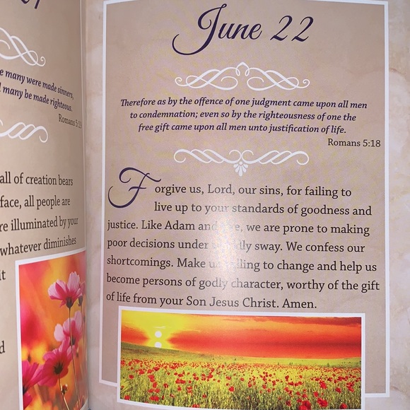 SALE!! Faith daily prayer encouragement books. 2 - Picture 8 of 11